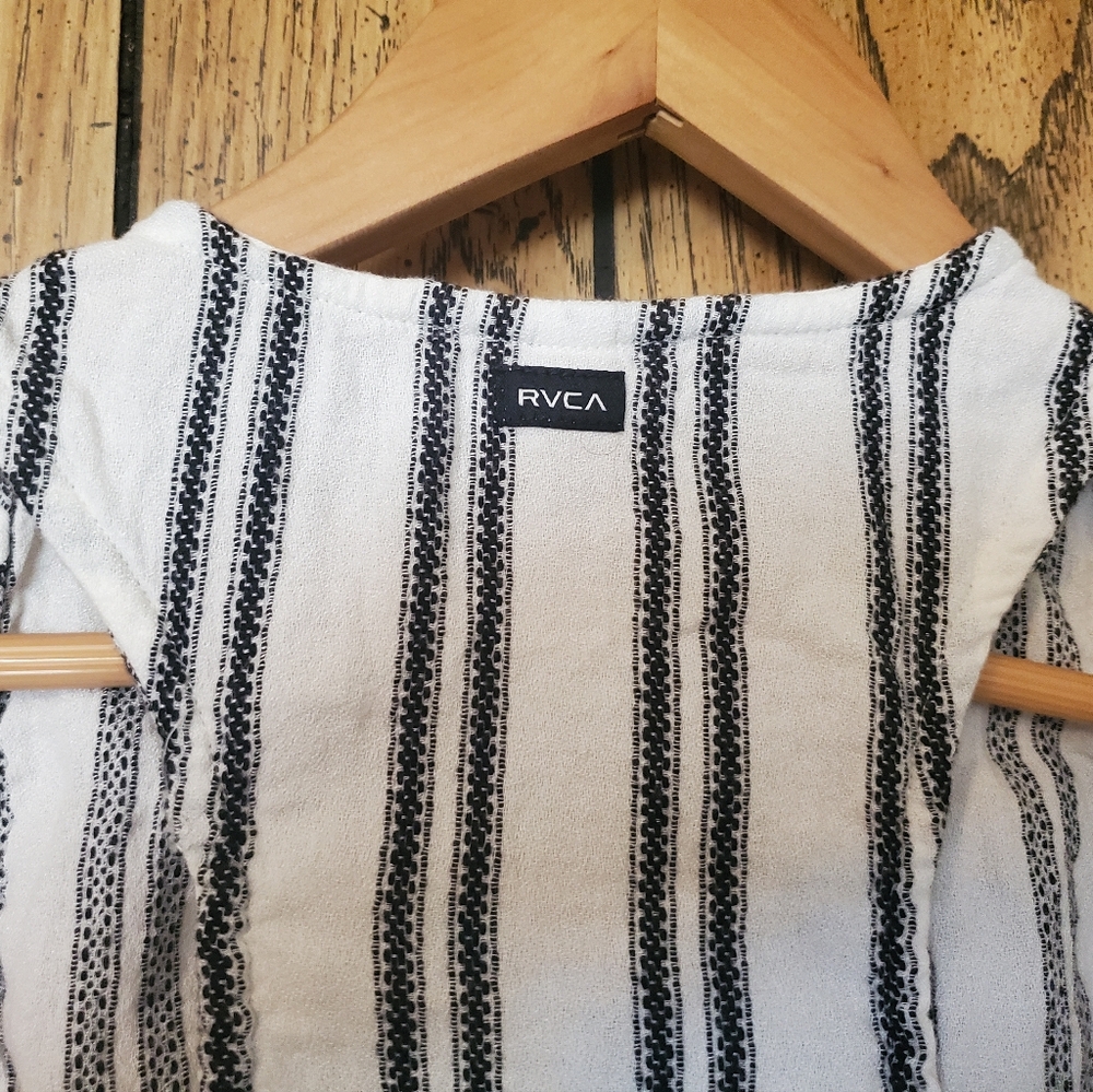 RVCA Striped Faux Wrap Sleeveless Top - Small - Picture 5 of 6